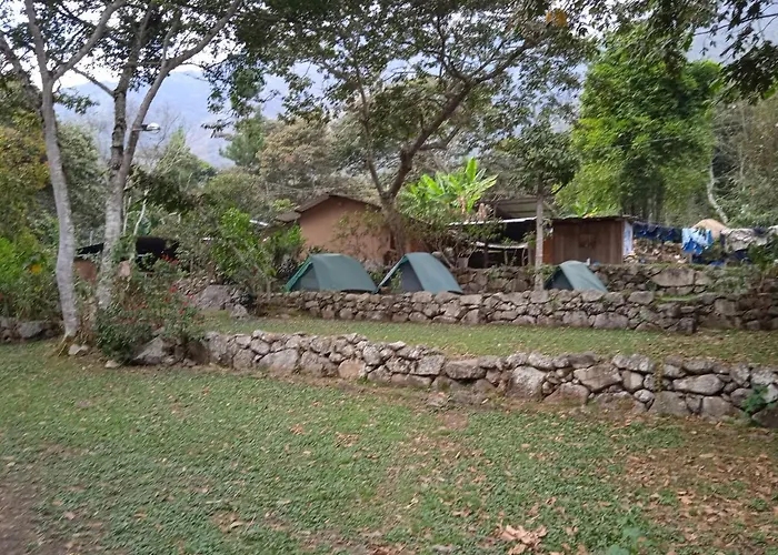 Auberge de jeunesse Lia Lucmabamba Sahuayaco
