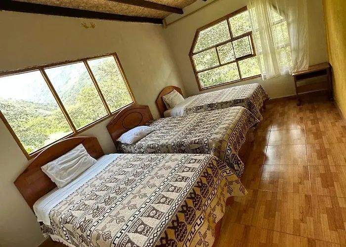 Lia Lucmabamba * Sahuayaco