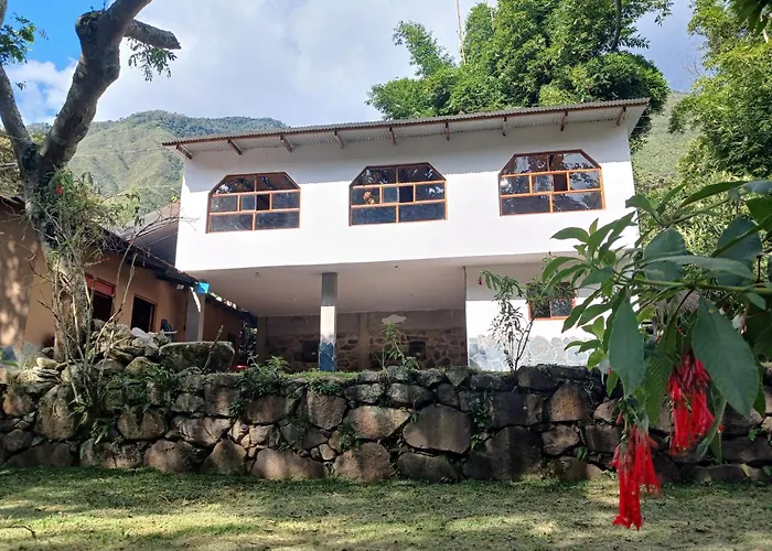 Auberge de jeunesse Lia Lucmabamba *